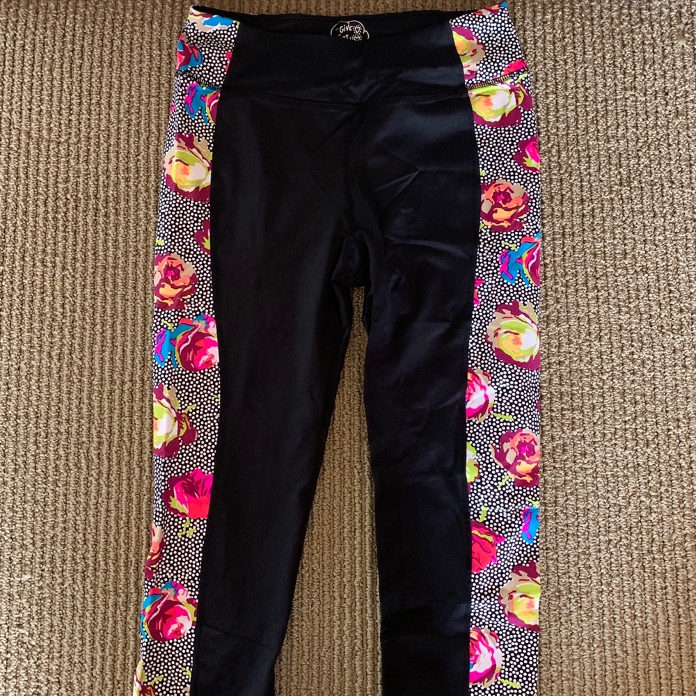 Betsey Johnson Cropped Leggings